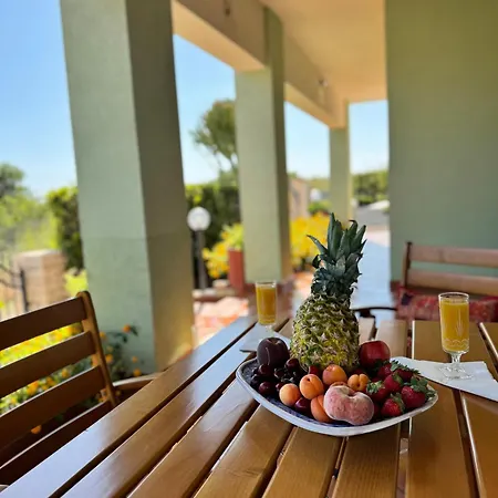 Sun Holidays بيت للعطل